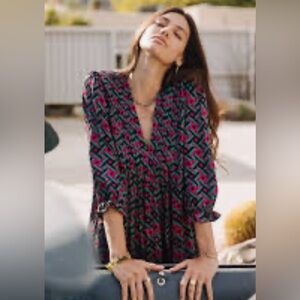 Freeman T. Porter Women’s Dress‎ Size Small Pink Green Geometric Print V-Neck